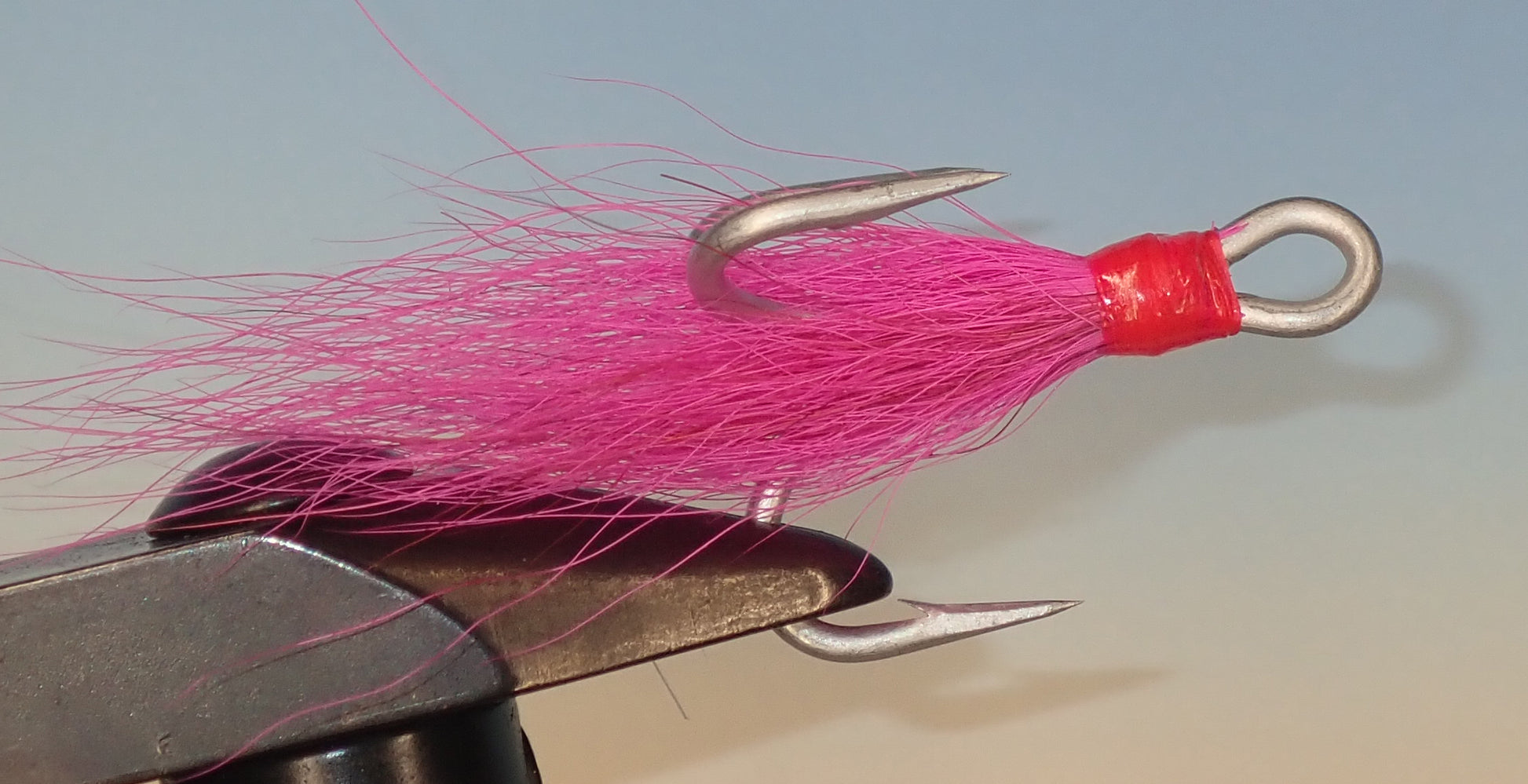 dressed fishing hooks Striper-Gear Inline Long / Pink / 6/0 regular shank Bucktail Dressed Treble Hooks