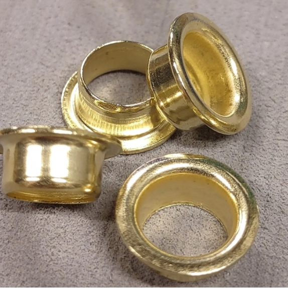 Belly Grommets XL Size - 0.305" Inside Diameter